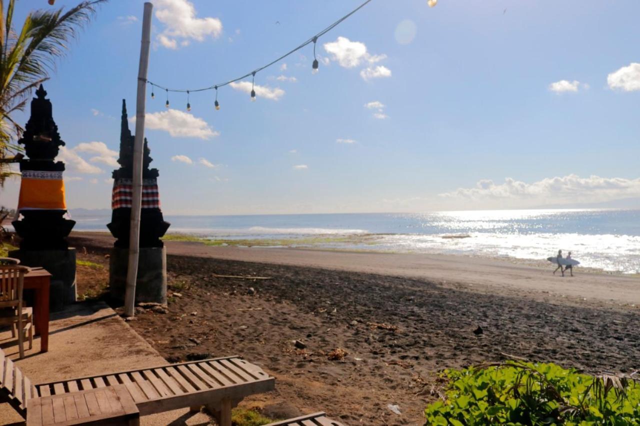 Keramas Surf Camp Hotel ภายนอก รูปภาพ
